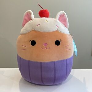 NWT 12” Miriam the Vanilla Cupcake Cat Squishmallow